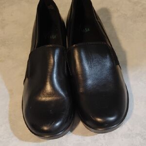 Yuu Black Leather Loafers